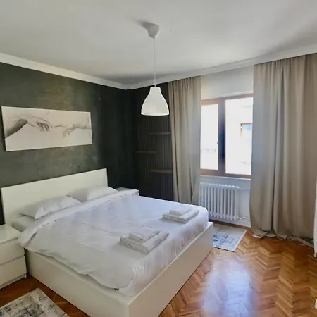 Very Close To Luxury Shopping Streets * 伊斯坦布尔
